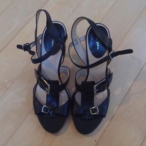 Black leather Cole Han heels size 9 barely worn